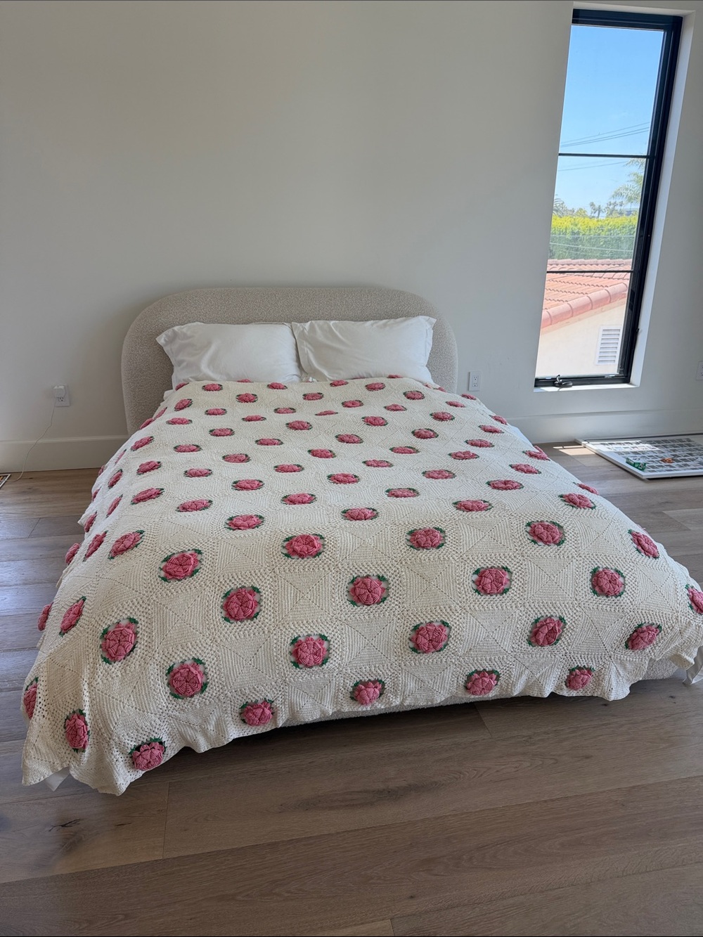 VINTAGE hand knitted Queen size cream colored Bedspread with Pink Rosette Motif